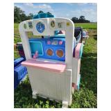 Plastic Child's Play Kitchen