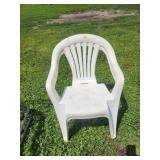 2xBID White Plastic Chairs