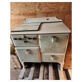 Monarch Jewel Enamel Stove