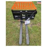 Wolverine Skid Steer Pallet Fork Hyd Adj 48"