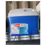 Rubbermaid 6-Can Blue Ice Chest Cooler