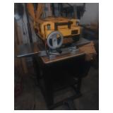 DeWalt DW735 13" Thickness Planer on Stand