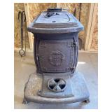 1874 Cast Iron Pot Belly Stove with Damper