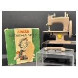 1940s Singer Sewhandy Model 20 Toy Sewing Machine