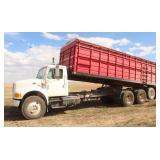 1997 International 4900 Grain Truck