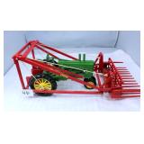 John Deere Tractor w/Farmhand FE Loader