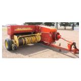 New Holland 426 Hay/Straw Baler