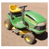 John Deere LA105 Ridiing Mower