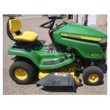 2020 John Deere X370 Riding Mower/Tractor