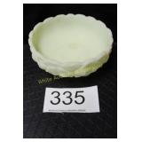 Fenton Custard U/V Waterlily 3 Footed Bowl