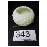 Fenton Custard U/V Waterlily Pattern Rose Bowl