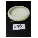 Fenton Custard water Lily Bowl