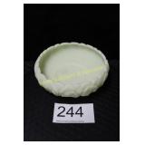 Fenton Custard Water Lily Bowl