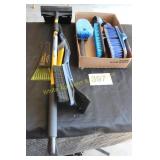 Ice Scraper, Snow Brushes & Car Wash Brushes