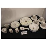 Newcor Bel Aire Stoneware - 26 Pc. Set