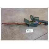 B & D 18" Electric Hedge Trimmer