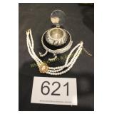 Fauz Pearl & Rhinestone Jewelry w/Pill Box