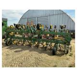 JD 85 row crop Cultivator, 16R30”, flat fold, 3pt., gauge wheels