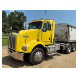 2006 Kenworth T800 Semi Truck