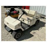 Yahmaha Gas Golf Cart w/ Utility Box