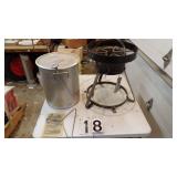 28 Qt King Cooker Pot & Stand