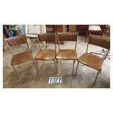 4) Folding Gatefold Chairs