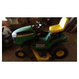 John Deere D140 Lawn Tractor 22 HP +