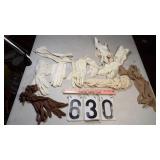 9) Pair Ladies Cloth Gloves