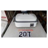 Nesco 18 Roaster W/Warming Tray