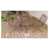 3 Metal Outdoor Spring Chairs W/Table