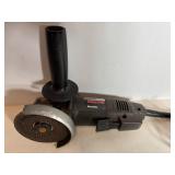 Black & Decker Heavy Duty 4.5" Angle Grinder Black & Decker Heavy Duty 4.5" Angle Grinder
