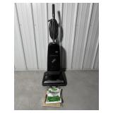 Kenmore Vacuum Cleaner with Bags Kenmore Vacuum Cleaner with Bags