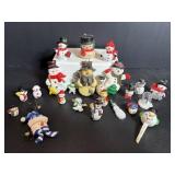 Minauture Snowman figurines