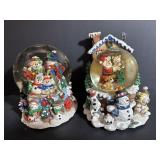 Vtg Musical snow globes