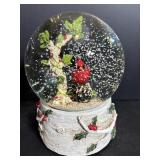 Cardinal musicasl snow globe