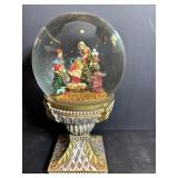 Vtg Christmas snow globe with Nativity scene 11"H