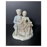Vtg Porcelain figurine of Colonial or Victorian...