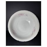 Vtg wash basin (small crack)