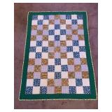 Vtg lap quilt 34" x 47"