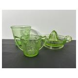 Vtg Juicer reamer, 2 cup measuring cup & sugar...