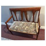 Vintage Setee 32"x21"x36"