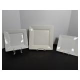 (3) white square plates