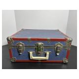 Vtg Kids trunk 15.5"W x 7"D x 12.5"H