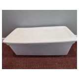 Sterilite 90 Qt tote