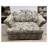 Floral Hide-A-Bed Loveseat 56"x35"x35"