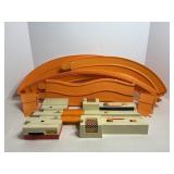 Vtg Hot Wheels Sizzlers Dual Lane track