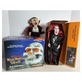 Vintage Foggy Mist Making Skull & Animated ...