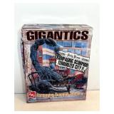 AMT Ertl Gigantics Rampaging Scorpion Diorama 8390