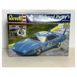 Revell Richard Petty 70 Superbird 1:24 Sealed