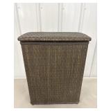 Vtg Laundry hamper